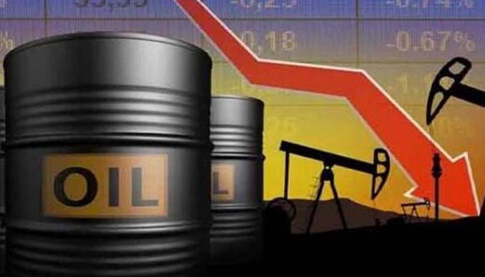 Chart showing a sharp decline in global crude oil prices in the market
