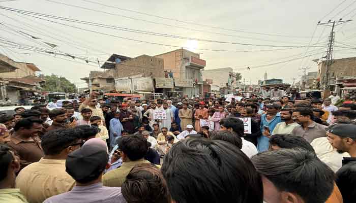 Citizens protest in Matli against the growing ice drug trade, crime, and lawlessness on Badin-Hyderabad Road