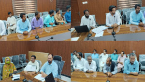 DHO Lasbela Dr Fareedullah Shah Hashmi addressing vaccinators during the monthly EPI review meeting in Uthal, Balochistan.