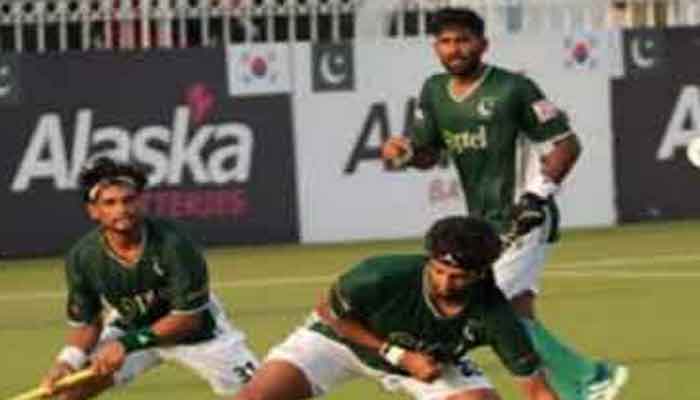 Pakistan and South Korea players competing during the final match of the four-game hockey series in 2026.
