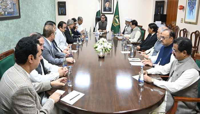 pti-or-aor-hakomat-ke-muzak